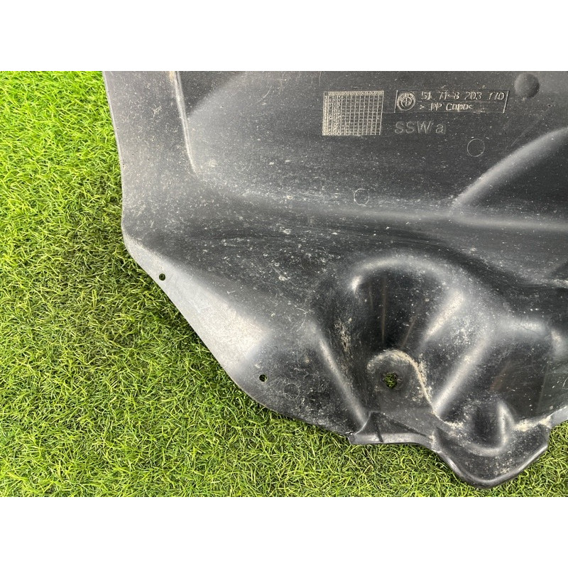 Підкрилок (кузов і елементи) BMW 3-series E46 51718203770