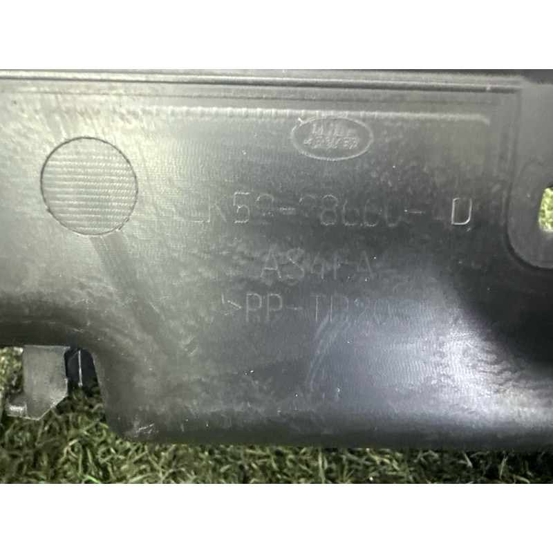 Накладка заднього ліхтаря (кузов и элементы) LAND ROVER Range Rover L405 2016 5.0 LR066549