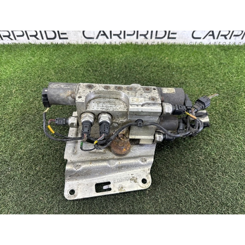 Блок клапанов системы активной стабилизации (закрытая категория) LAND ROVER Range Rover L405 2016 5.0 LR072419