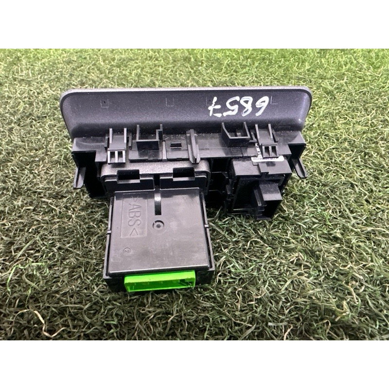 Блок кнопок (электрика / кнопки) LAND ROVER Range Rover Evoque L538 2016 2.0 LR079407