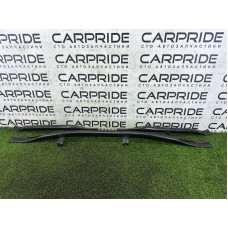 Распорка передней панели