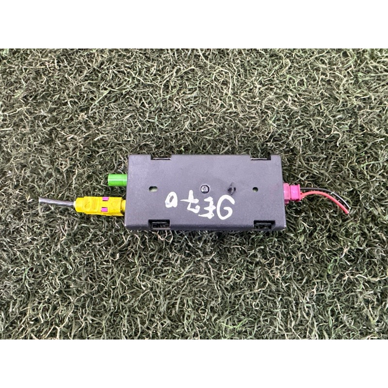 Усилитель антенны (электрика) BMW X5 E70 2010 N57D30A 65206933328