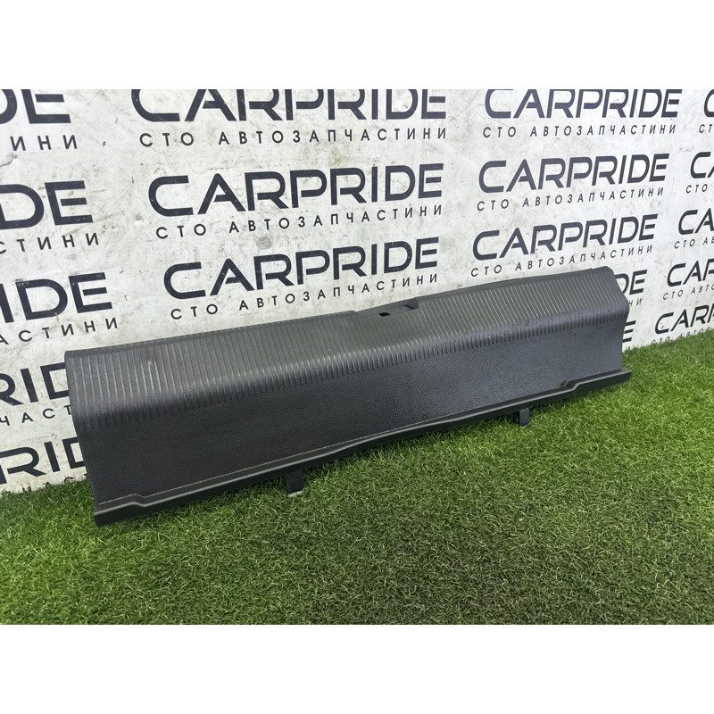 Накладка замка кришки багажника (салон) VOLKSWAGEN Passat B8 2016 561863459B82V