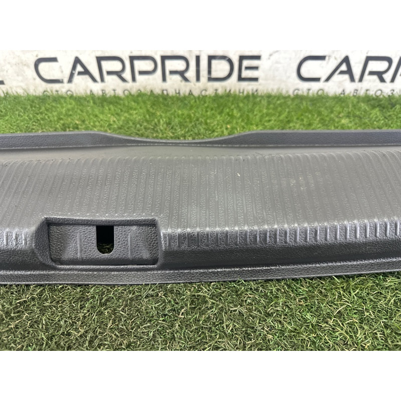 Накладка замка кришки багажника (салон) VOLKSWAGEN Passat B8 2016 561863459B82V