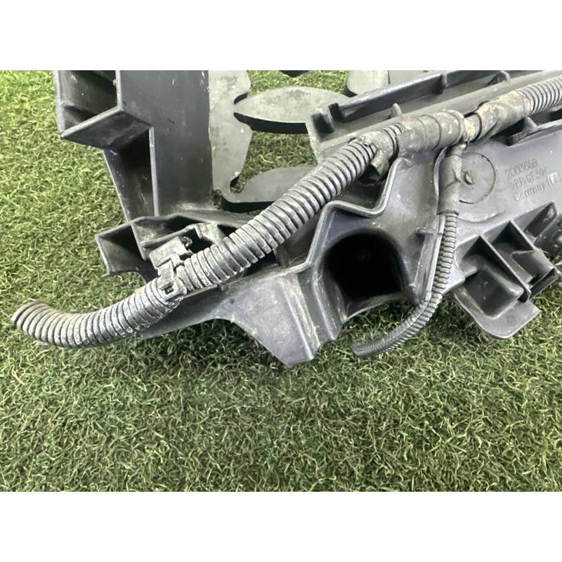 Кронштейн фары (кузов и элементы) AUDI Q5 8R 2012 3.2 8R0805607B