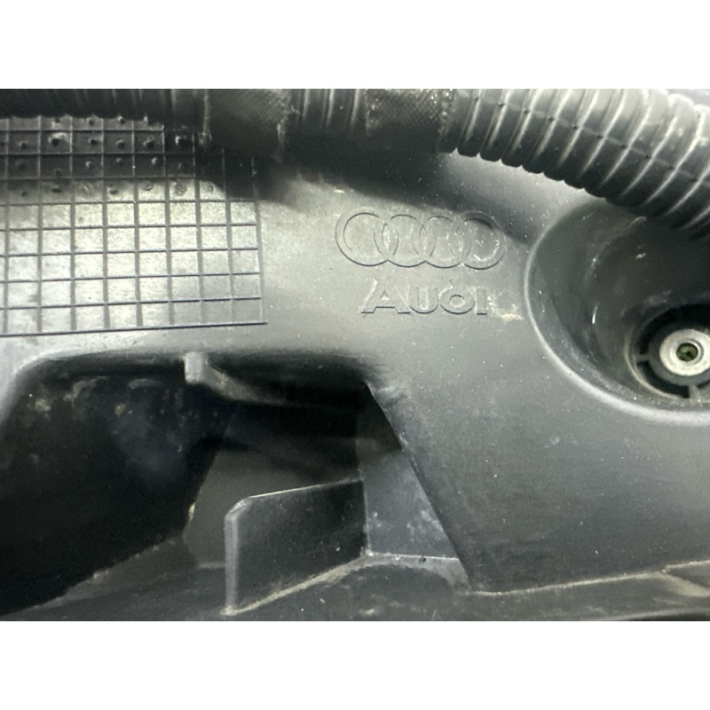Кронштейн фары (кузов и элементы) AUDI Q5 8R 2012 3.2 8R0805607B