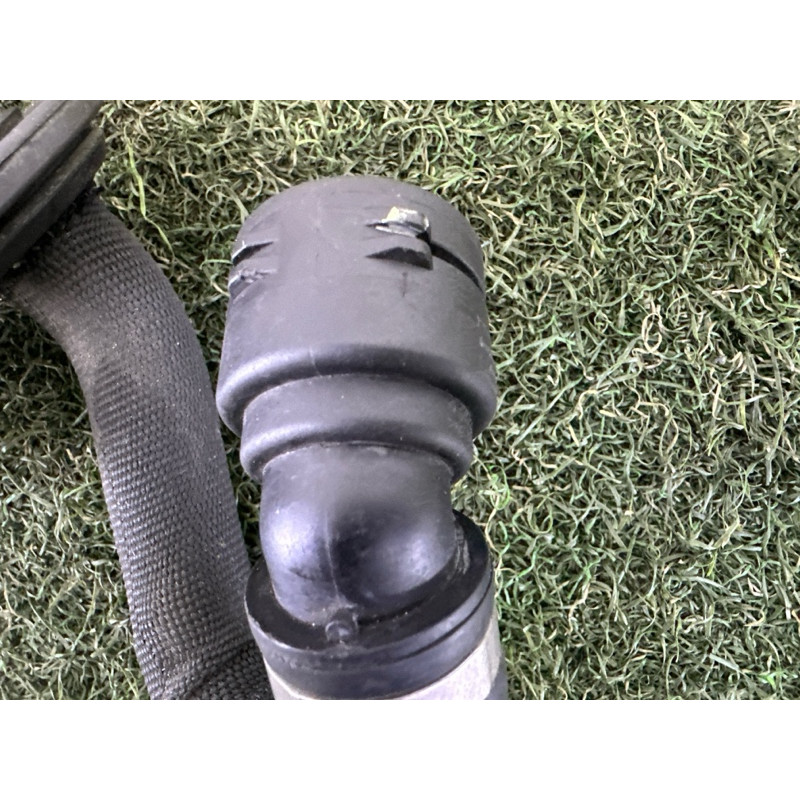 Патрубок (система охлаждения) AUDI A8 D4 2011 4.2 CDRA 4H1819372M