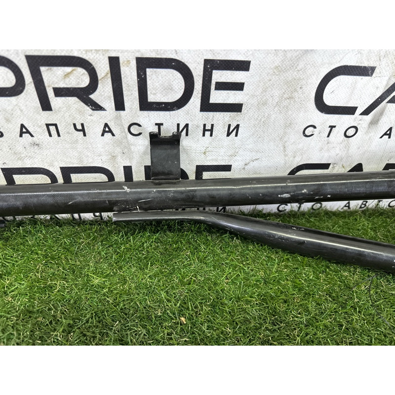 Розпірка кузова (кузов і елементи) AUDI Q5 8R 2012 3.2 8R0805629F