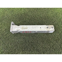 Кронштейн посилювача бампера