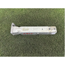 Кронштейн посилювача бампера