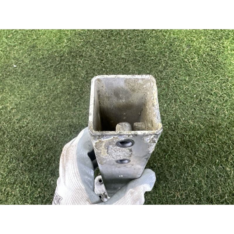 Кронштейн посилювача бампера (скло та дзеркала) AUDI A8 D4 2011 4.2 CDRA 4H0806063E