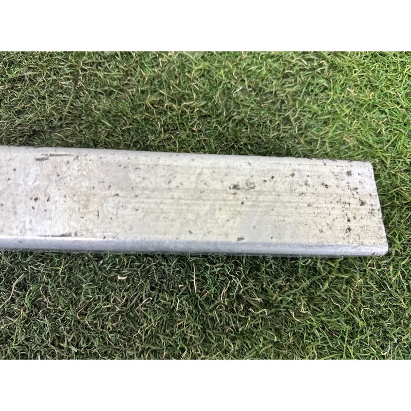 Кронштейн посилювача бампера (скло та дзеркала) AUDI A8 D4 2011 4.2 CDRA 4H0806064E