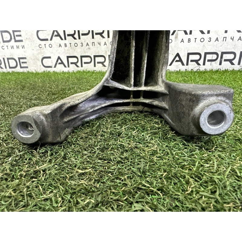 Кронштейн подушки двигателя (кронштейны двигателя) AUDI Q7 4L 2011 3.0 TFSi 7L8199308F