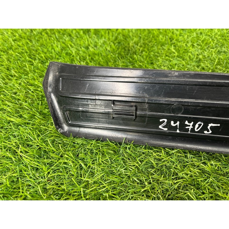 Накладка на поріг (кузов і елементи) BMW 3-series E46 51478196132