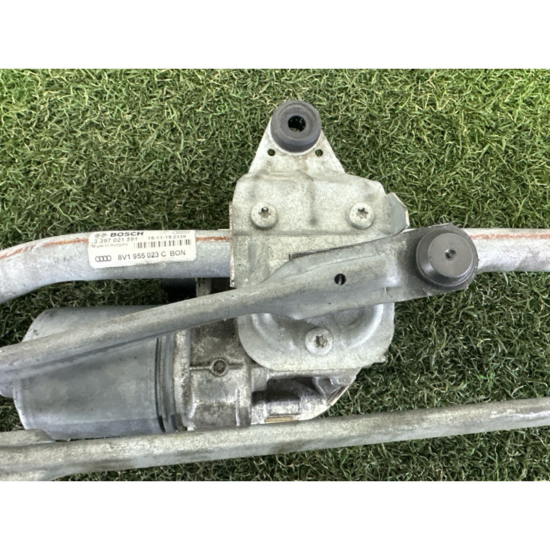 Трапеція склоочисників (кузов і елементи) AUDI A3 8V 2016 1.8 CNSB 8V1955023C