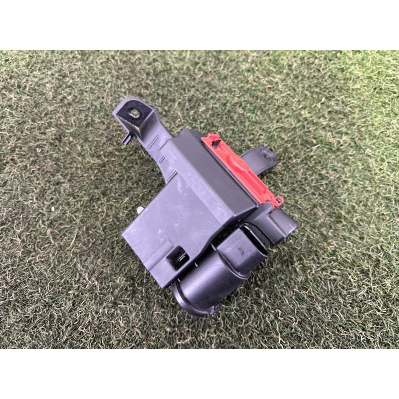 Розподільник B+, багатофункціональній (електрика) AUDI A4 B9 2018 2.0 DBPA 8W0941823E