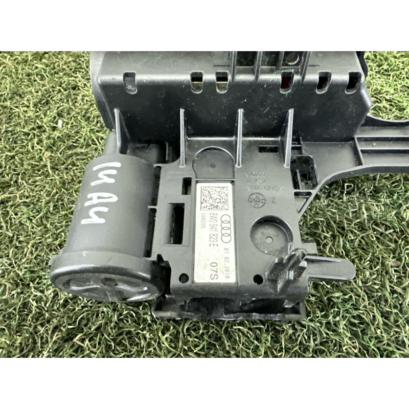 Розподільник B+, багатофункціональній (електрика) AUDI A4 B9 2018 2.0 DBPA 8W0941823E