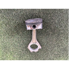 Поршень з шатуном