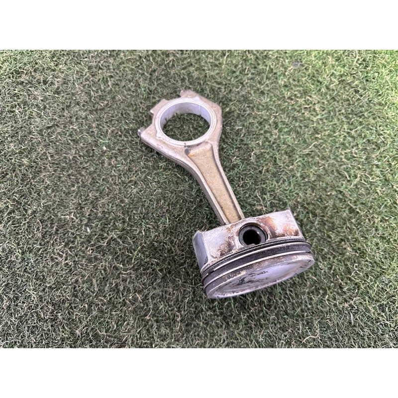 Поршень з шатуном (двигатель и элементы) LAND ROVER Range Rover L405 2016 5.0 LR028148