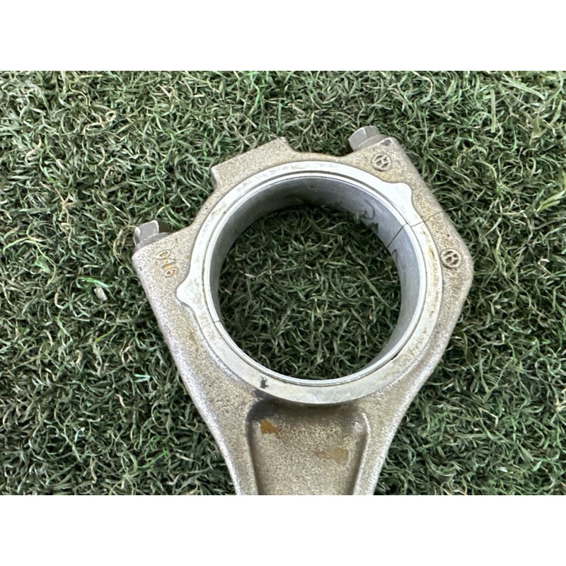 Поршень з шатуном (двигатель и элементы) LAND ROVER Range Rover L405 2016 5.0 LR028148