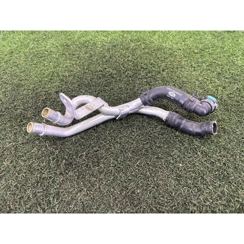 Трубка системи охолодження (система охлаждения) LAND ROVER RANGE ROVER Sport L494 2016 3.0 Diesel LR034608