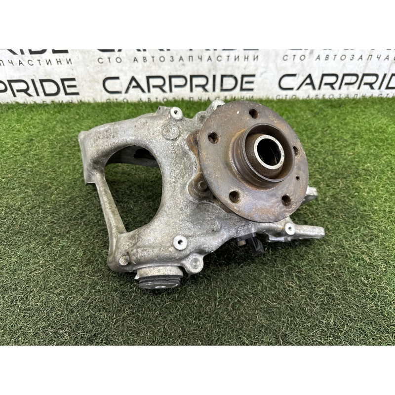 Цапфа подвески (подвеска) AUDI Q5 8R 2010 3.2 CALB 8R0505431C