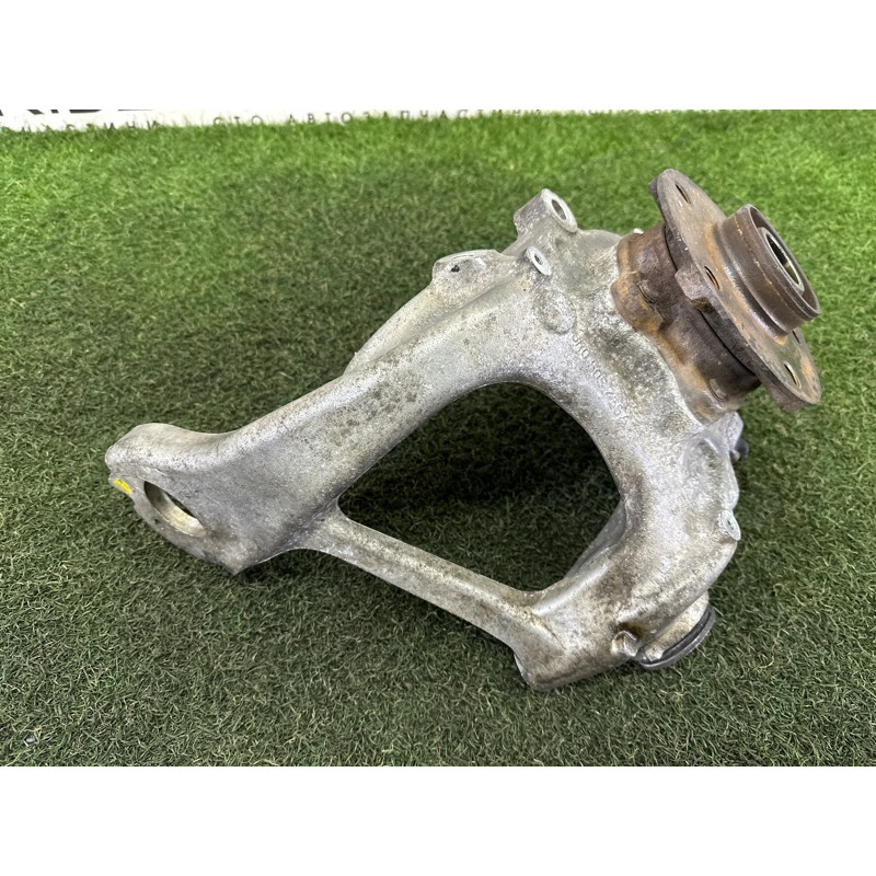 Цапфа подвески (подвеска) AUDI Q5 8R 2010 3.2 CALB 8R0505431C