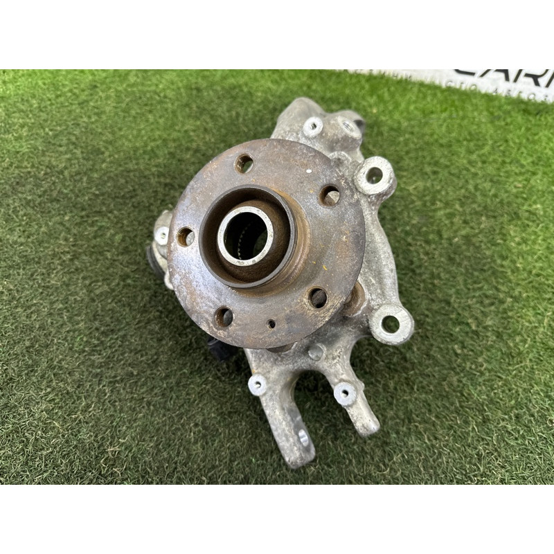 Цапфа подвески (подвеска) AUDI Q5 8R 2010 3.2 CALB 8R0505431C