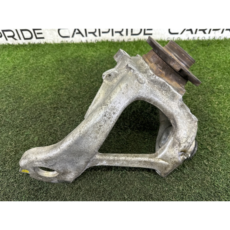 Цапфа подвески (подвеска) AUDI Q5 8R 2010 3.2 CALB 8R0505431C