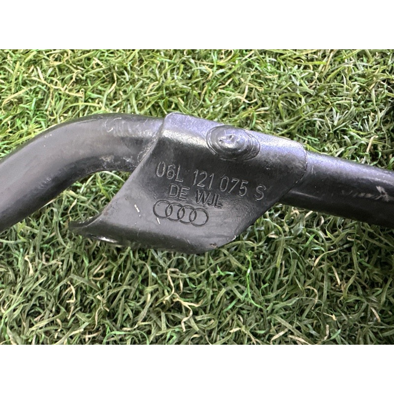 Трубка системы охлаждения (система охлаждения) AUDI A4 B9 2017 2.0 TFSI 06L121492J