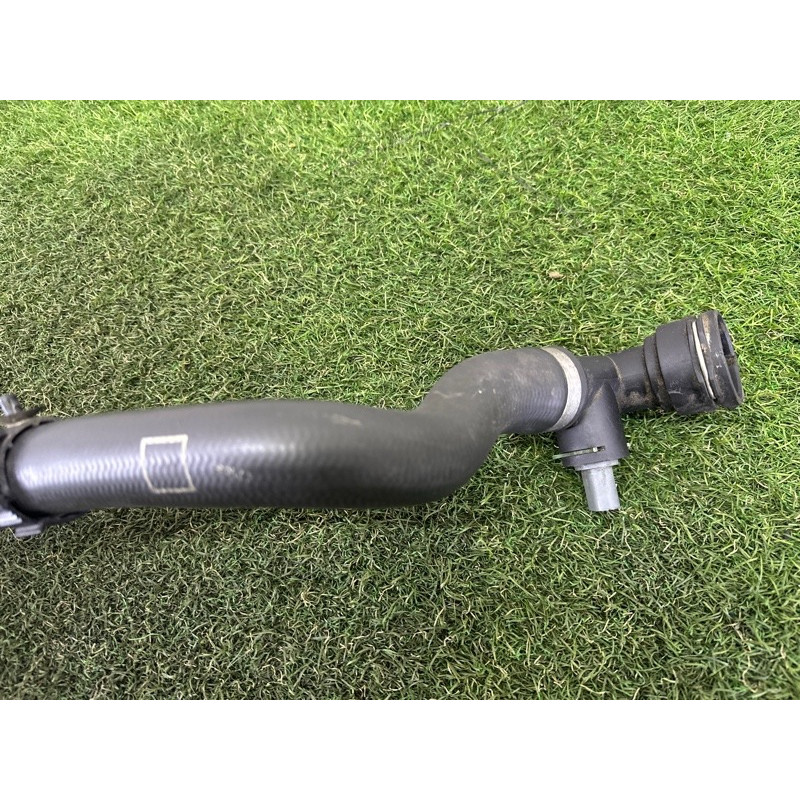 Патрубок (система охлаждения) AUDI A4 B9 2017 2.0 TFSI 8W0122055BN