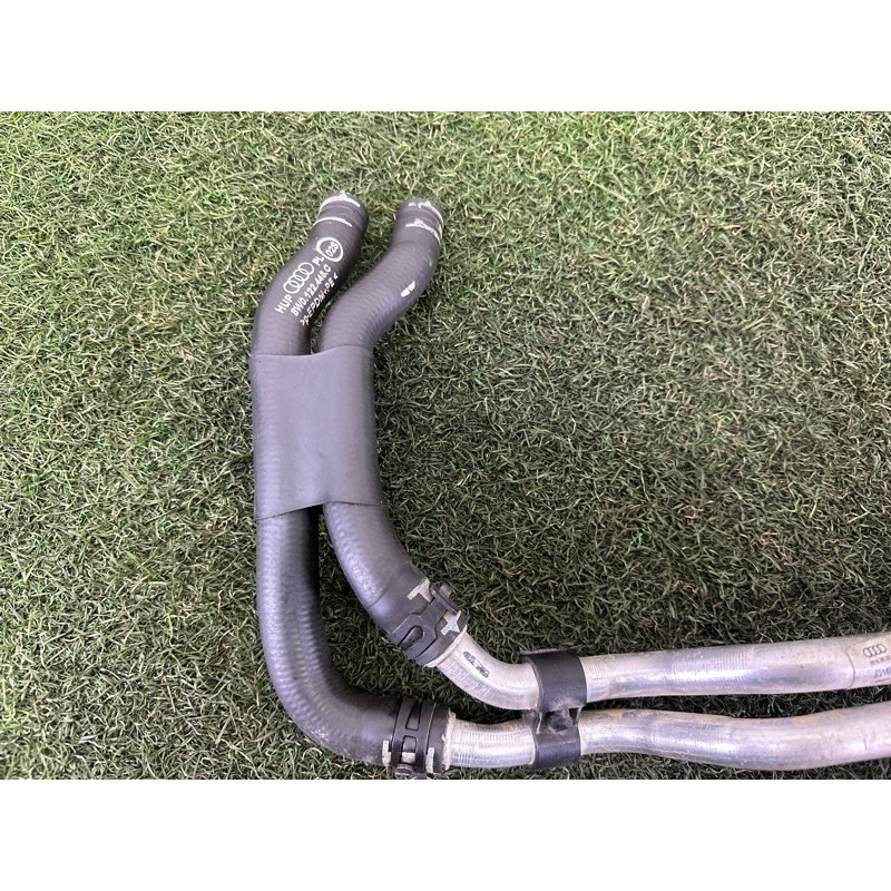 Трубка системы охлаждения (система охлаждения) AUDI A4 B9 2017 2.0 TFSI 8W0121400B