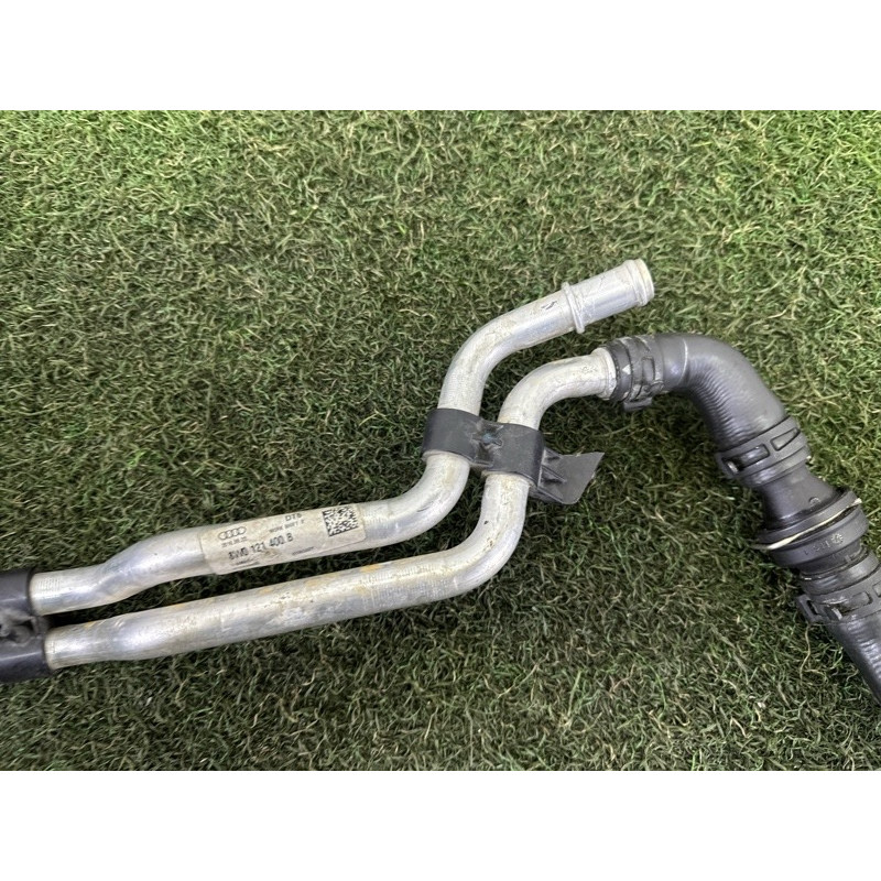 Трубка системы охлаждения (система охлаждения) AUDI A4 B9 2017 2.0 TFSI 8W0121400B