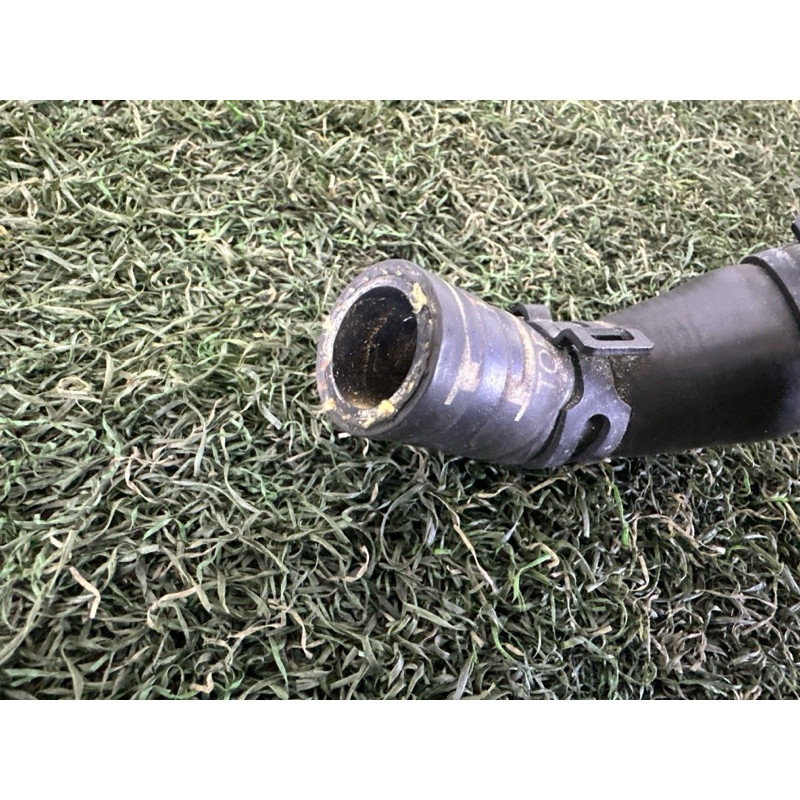 Патрубок (система охлаждения) AUDI A4 B9 2017 2.0 TFSI 8W0122449BG