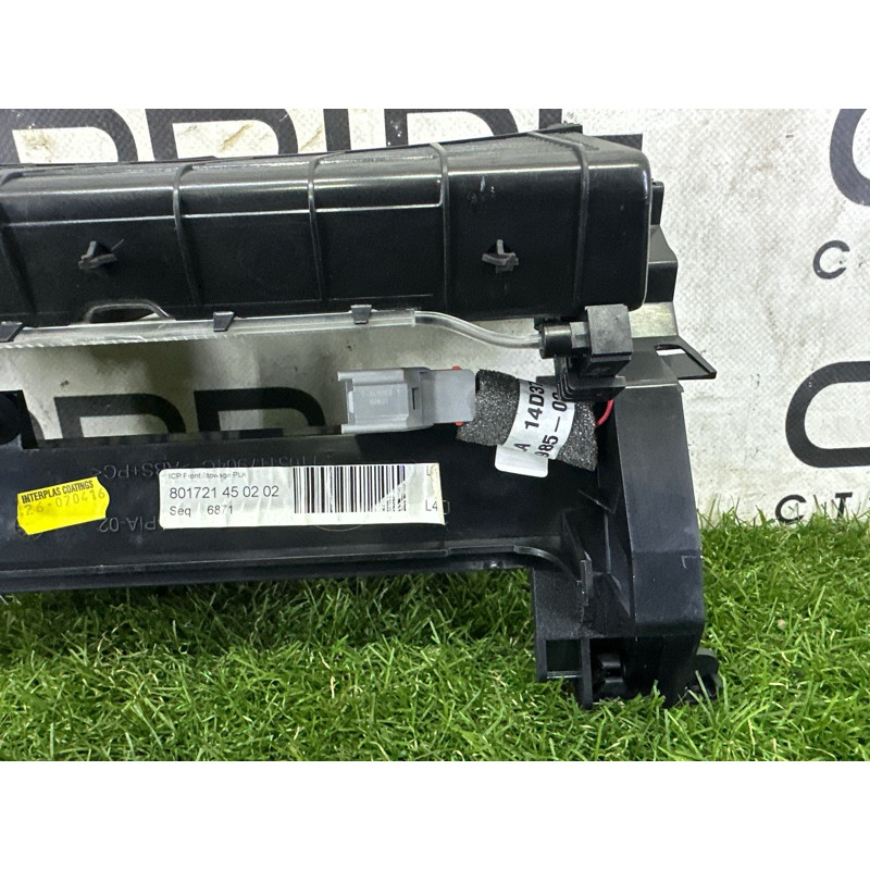 Кронштейн блоку управління кліматом (салон) LAND ROVER RANGE ROVER Sport L494 2016 3.0 Diesel LR068108