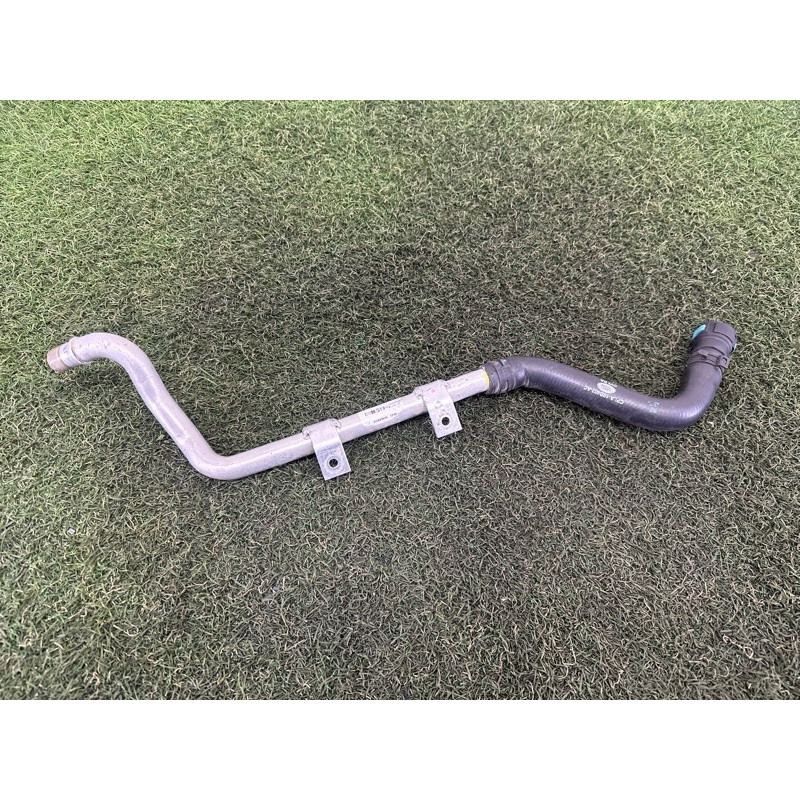 Трубка системи охолодження (система охлаждения) LAND ROVER RANGE ROVER Sport L494 2016 3.0 Diesel LR034597