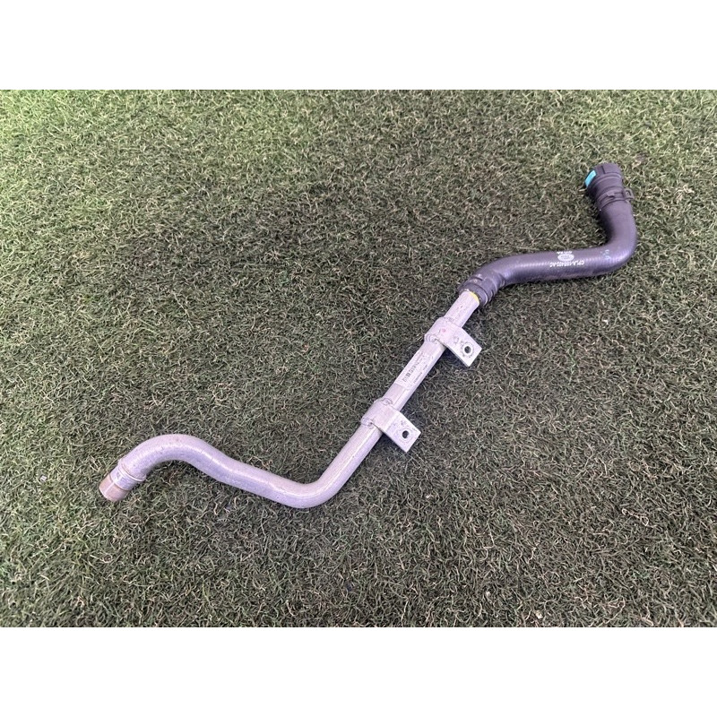 Трубка системи охолодження (система охлаждения) LAND ROVER RANGE ROVER Sport L494 2016 3.0 Diesel LR034597