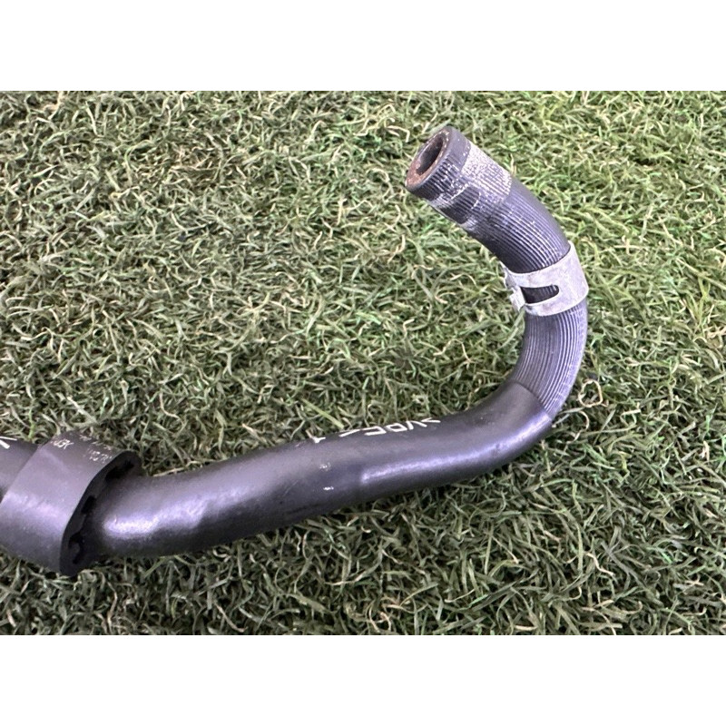 Трубка топливная (топливная система) AUDI A4 B8 2010 2.0 CAEB 8T0201215Q