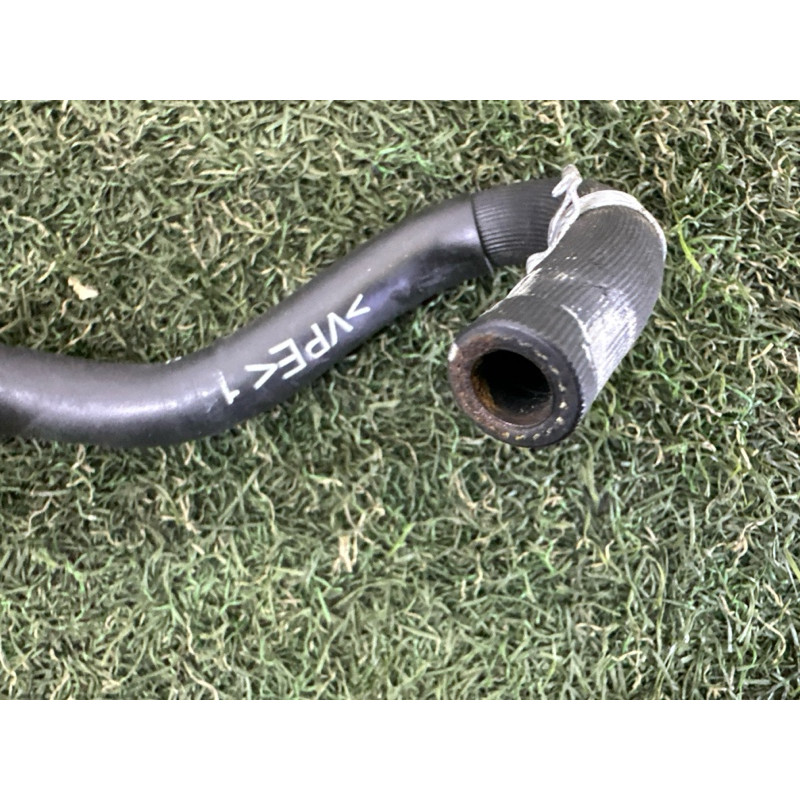 Трубка топливная (топливная система) AUDI A4 B8 2010 2.0 CAEB 8T0201215Q