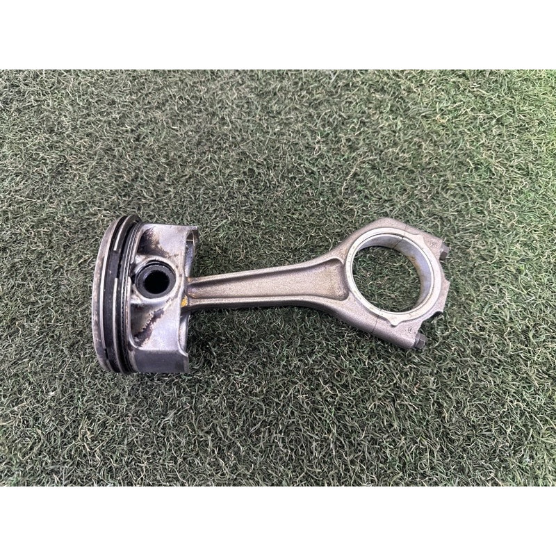 Поршень с шатуном (двигатель и элементы) LAND ROVER Range Rover L405 2016 5.0 LR028148