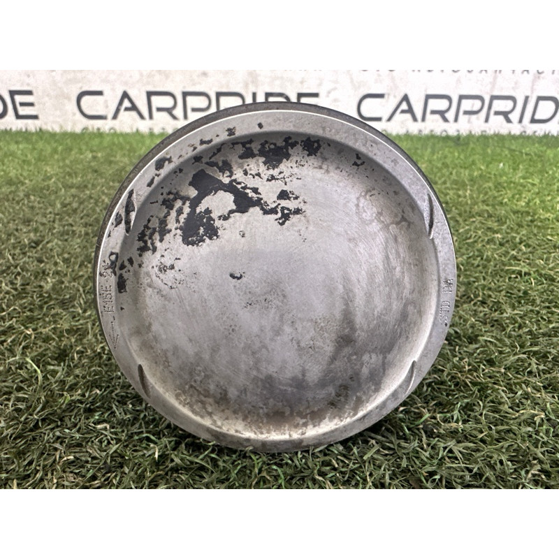 Поршень з шатуном (двигатель и элементы) LAND ROVER Range Rover L405 2016 5.0 LR028148