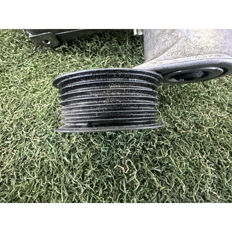 Кронштейн генератора (кронштейны двигателя) AUDI Q7 4L 2011 3.0 TFSi 06E903143G