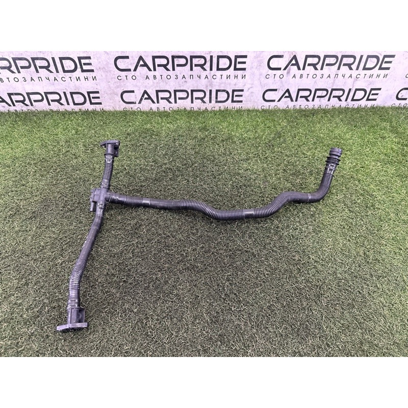 Трубка рецеркуляции воздуха (двигатель и элементы) AUDI Q7 4L 2011 3.0 TFSi 06E131143AK