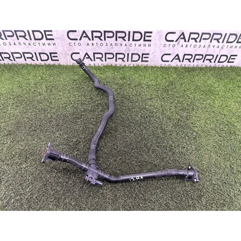 Трубка рецеркуляции воздуха (двигатель и элементы) AUDI Q7 4L 2011 3.0 TFSi 06E131143AK