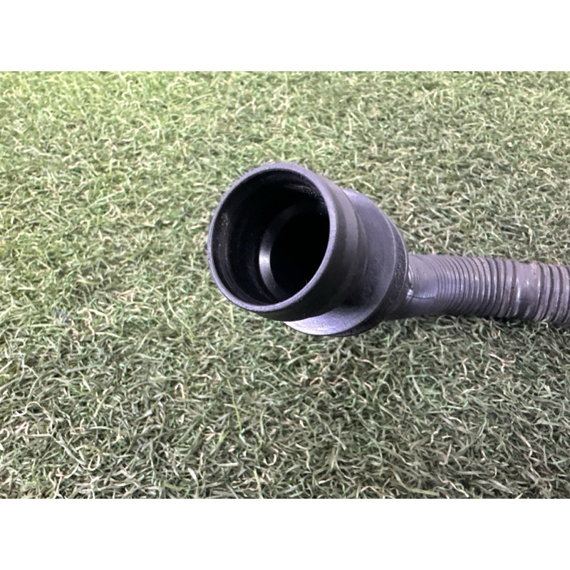 Трубка рецеркуляции воздуха (двигатель и элементы) AUDI Q7 4L 2011 3.0 TFSi 06E131143AK