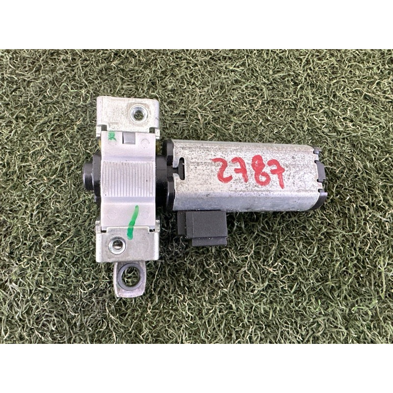 Моторчик регулировки сидения (электрика) AUDI Q5 FY 2018 2.0 DAYB 80A881105A