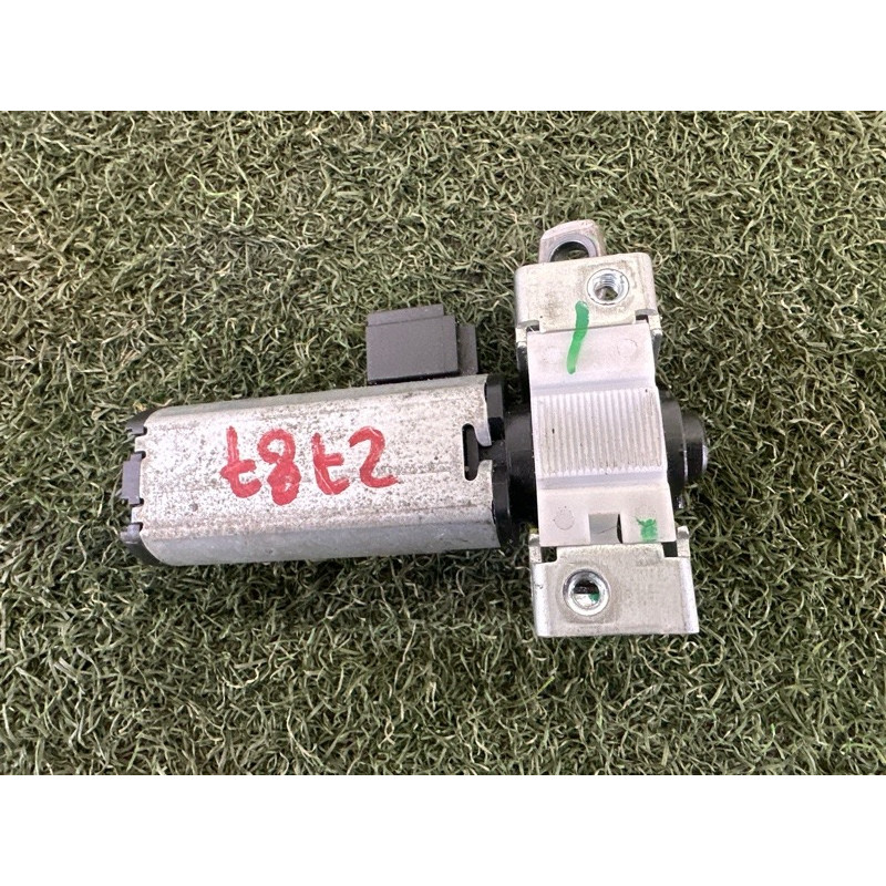 Моторчик регулировки сидения (электрика) AUDI Q5 FY 2018 2.0 DAYB 80A881105A