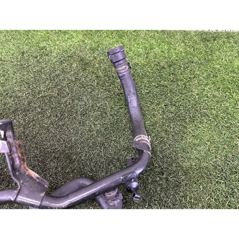 Трубка системи охолодження (система охолодження) Volkswagen Touareg NF 2011 3.0 TDI 7P6121065AB