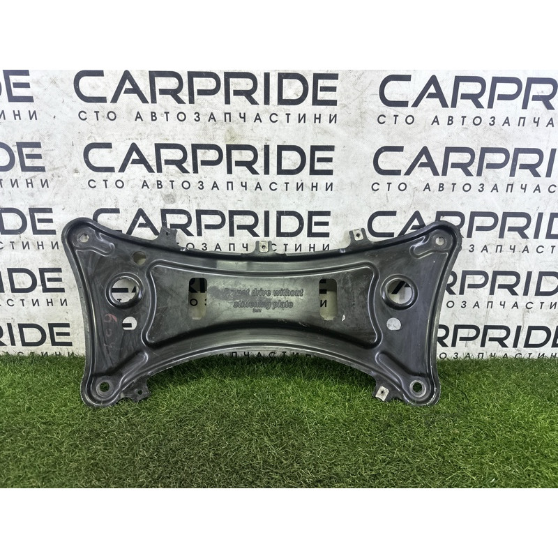 Кронштейн подрамника (подвеска) BMW X3 F25 2012 3.0 31106786944