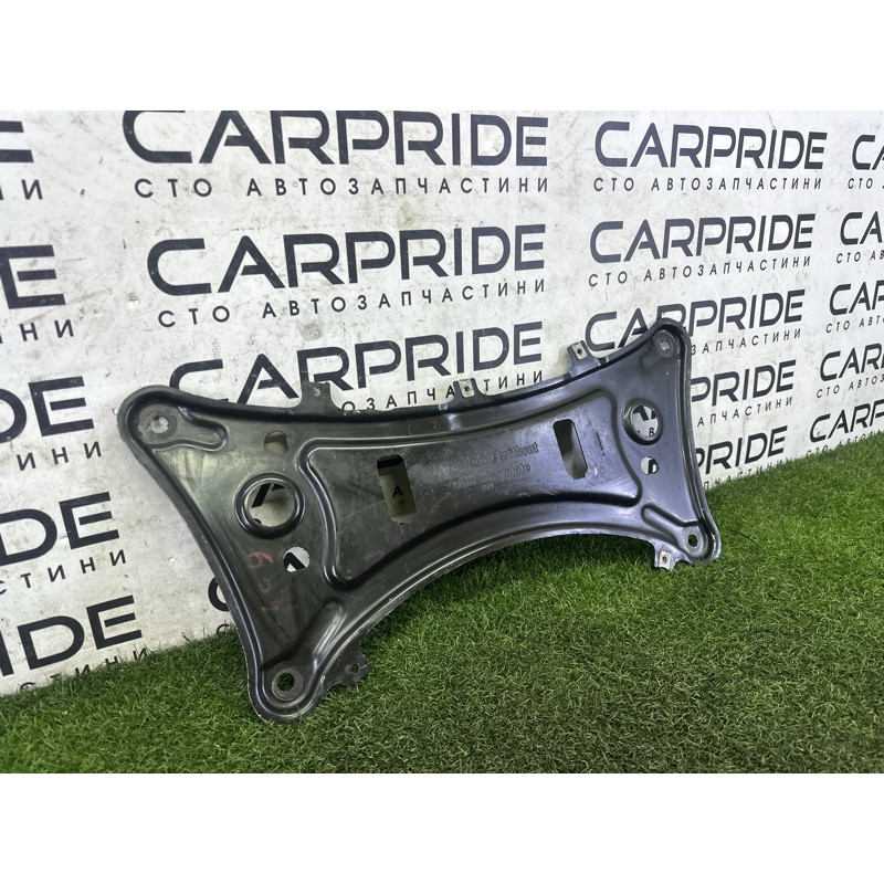 Кронштейн подрамника (подвеска) BMW X3 F25 2012 3.0 31106786944